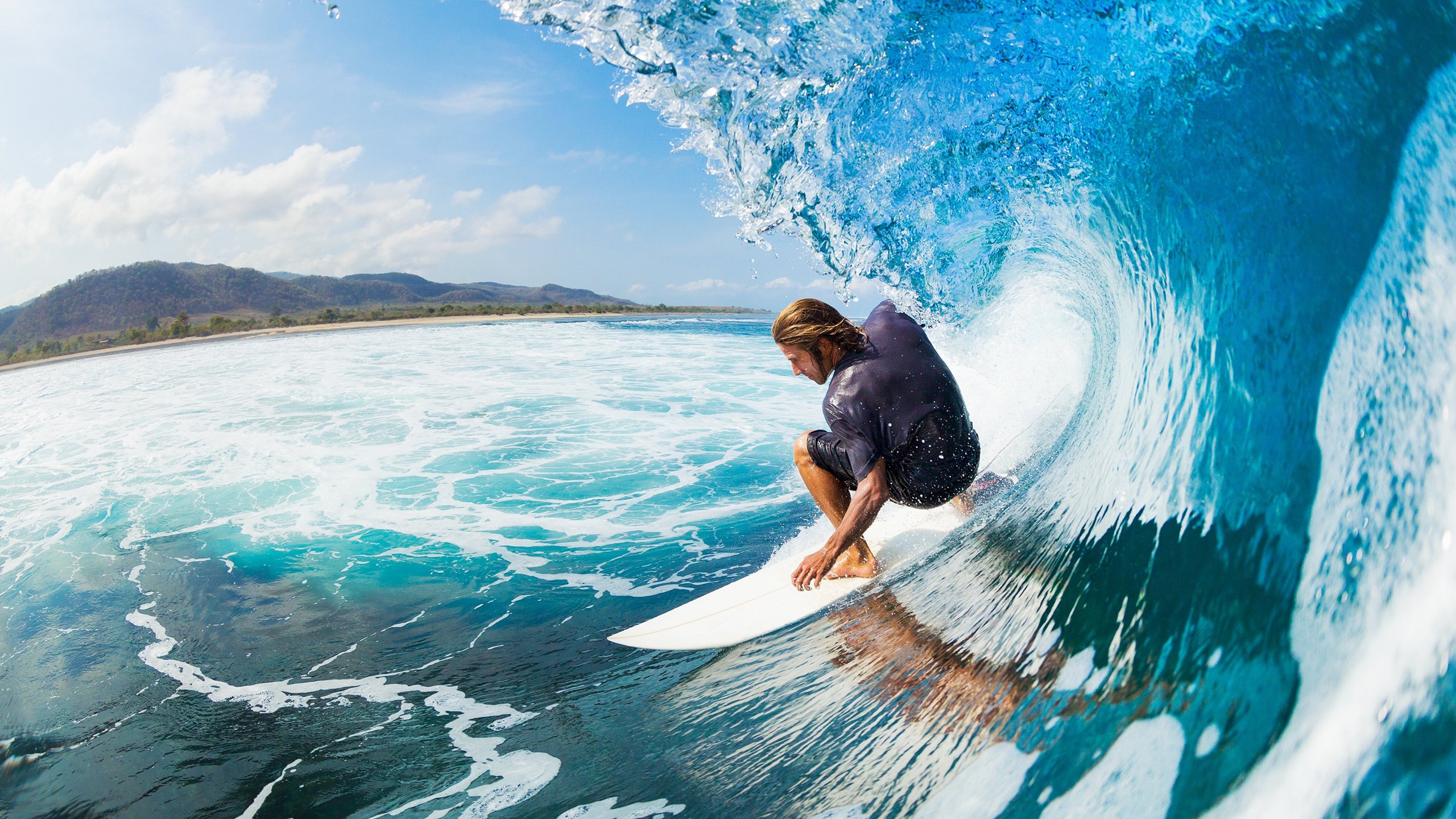 穆古鲁扎焦点对战,东契奇与60激战巴塞罗那分钟,锐不可当胜负难料!比赛高潮迭起